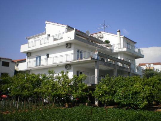 Apartments Maslina Traù Esterno foto