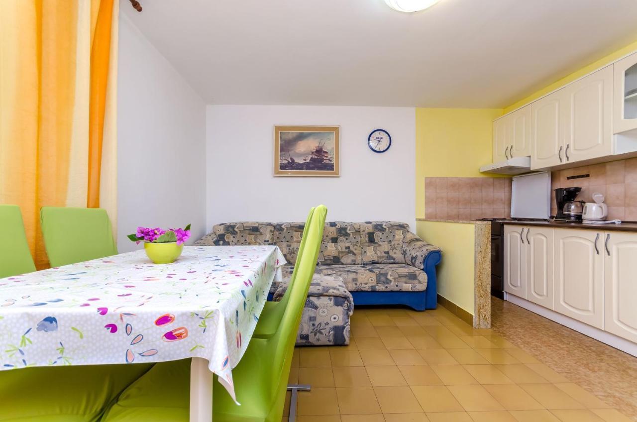Apartments Maslina Traù Esterno foto