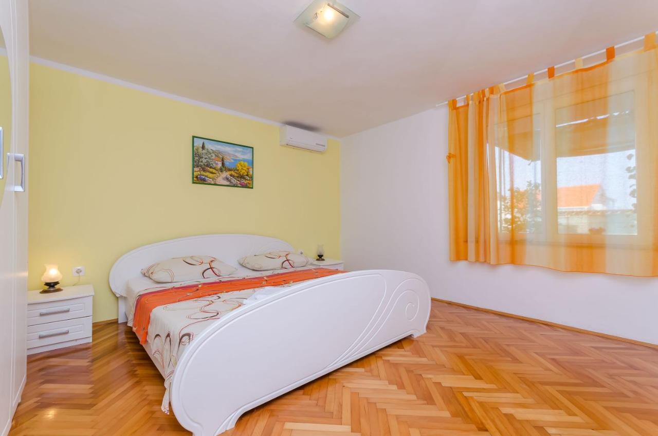 Apartments Maslina Traù Esterno foto